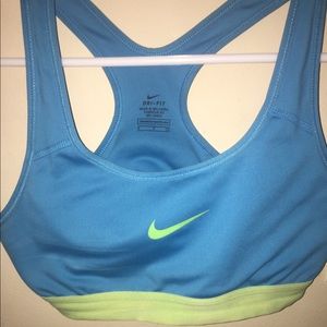 NIKE SPORTS BRA